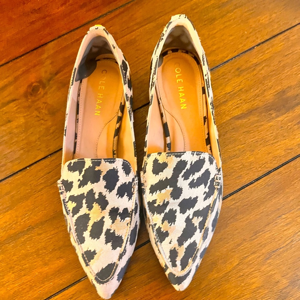 Cole Haan Women's Black and Cream Patterned Loafers